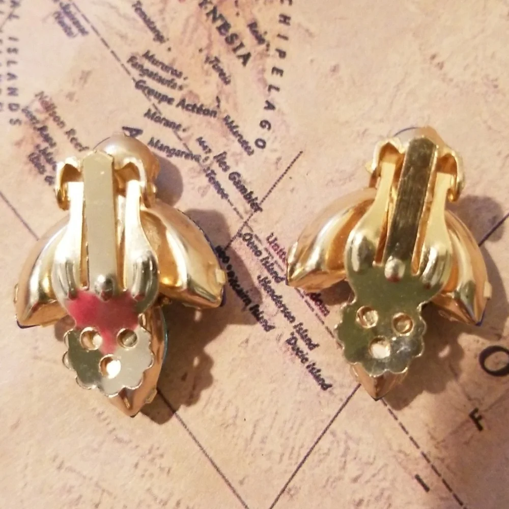 Vintage Brooch & Earrings Set